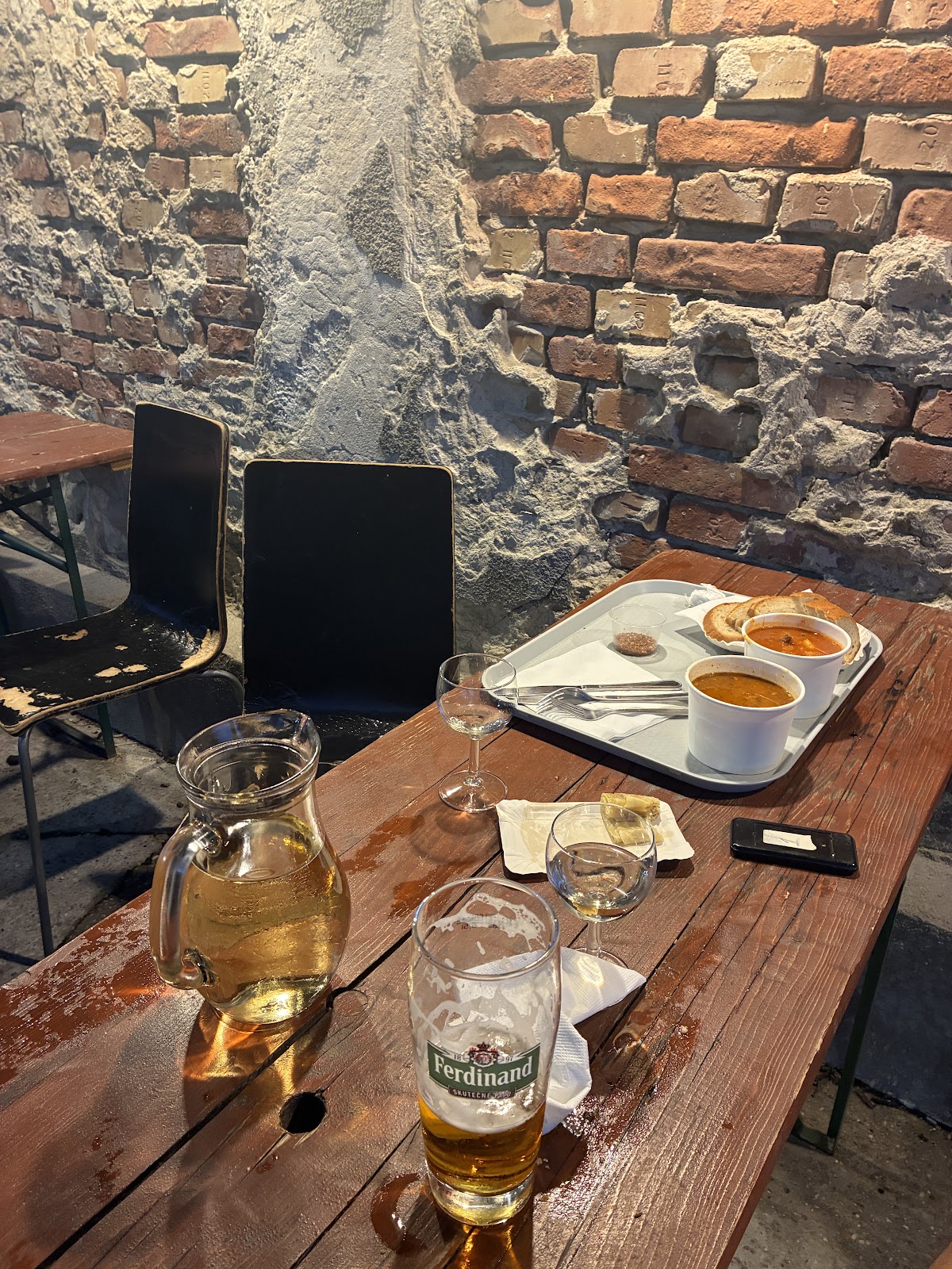 Bistro at an excellent spot — Medzinárodná v meste Bratislava, foto 2