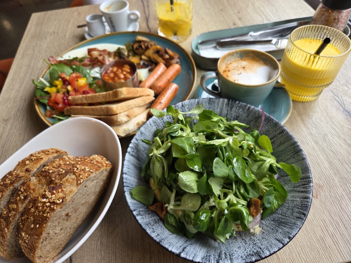 BIZY Cafee & Lounge — Kaviareň v meste Nové Zámky, foto 5
