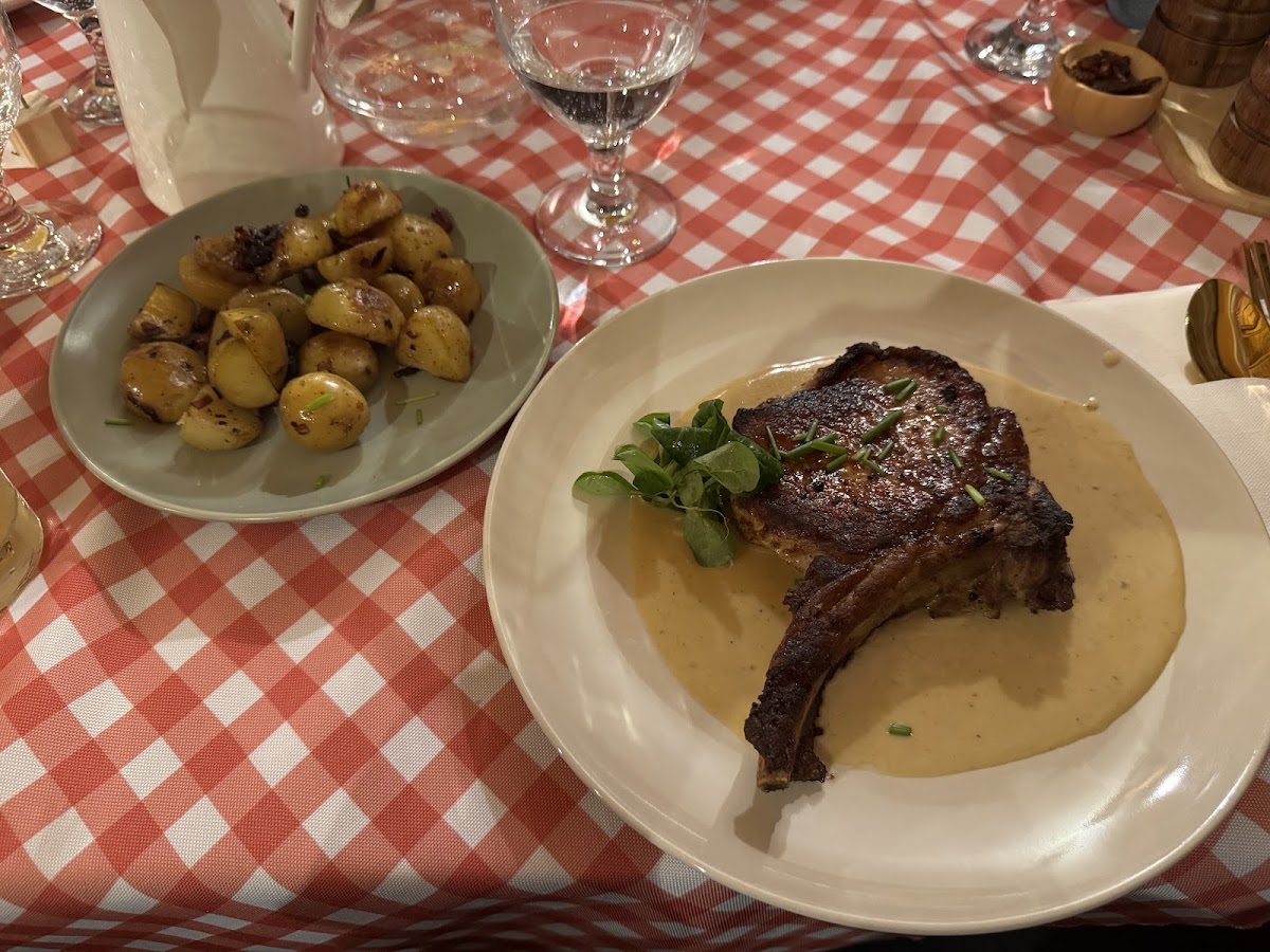 Bonanza ranč — Medzinárodná v meste Skýcov, foto 3