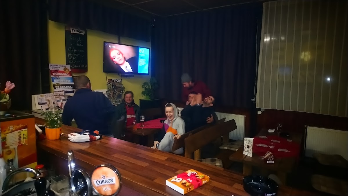 Bufet Koruna — Medzinárodná v meste Nové Zámky, foto 3