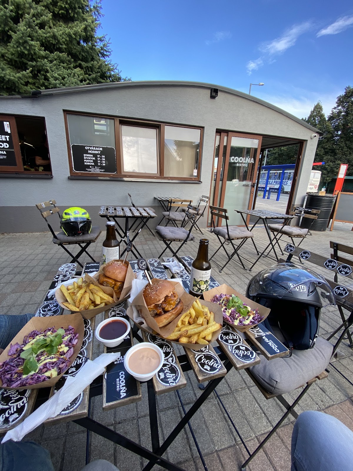 Coolňa Street Food Bistro — Fast Food v meste Senica