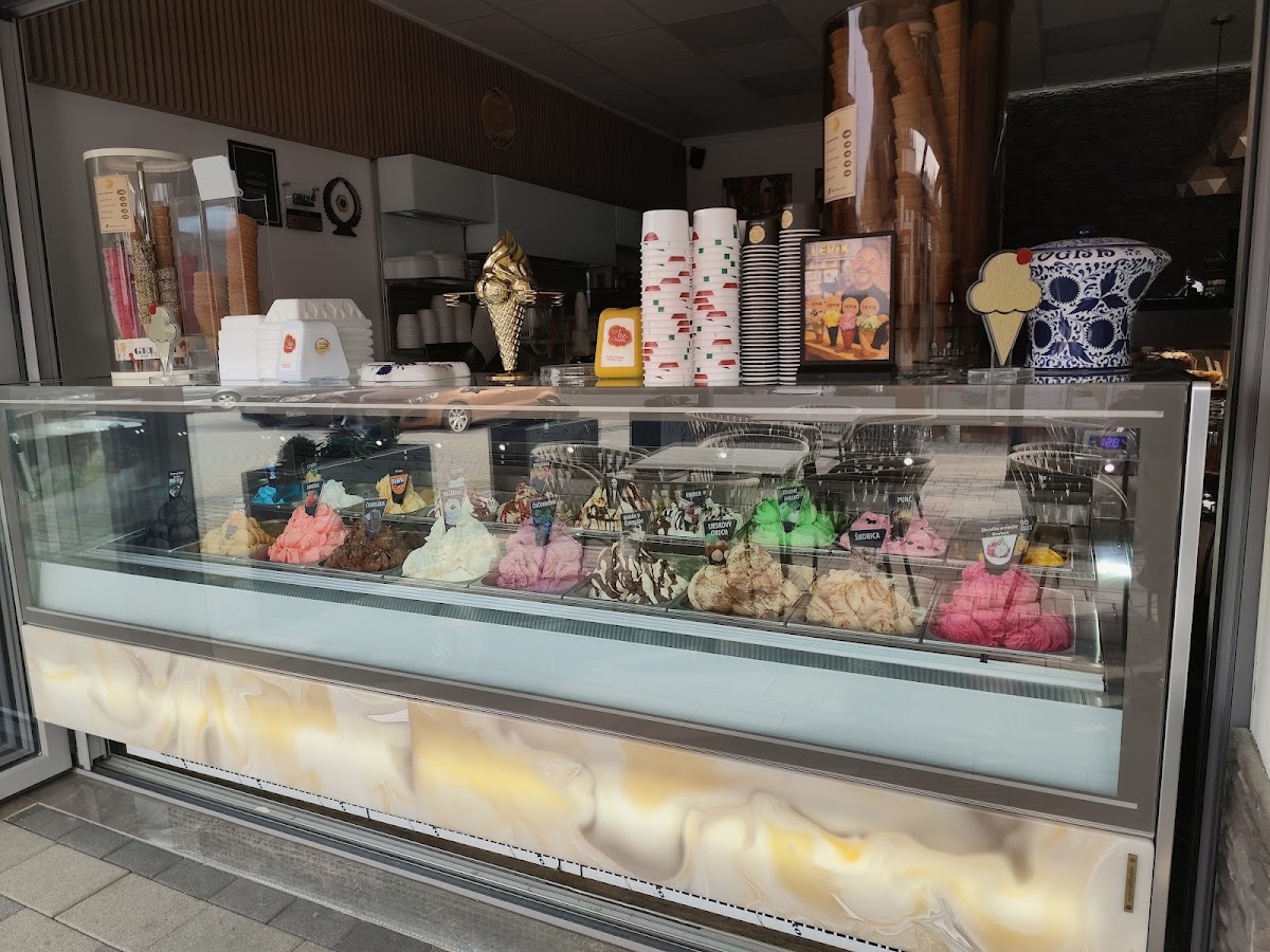 Cukráreň a kaviareň Levík — Pekáreň & Cukráreň v meste Detva, foto 4
