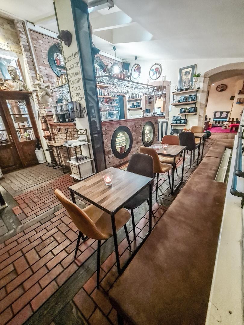 Divná Pani — Cafe in Banská Štiavnica