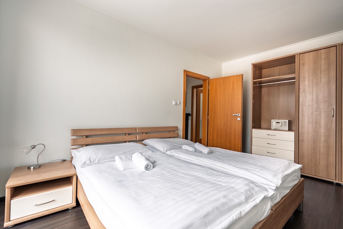FINE restaurant & apartmens — Medzinárodná v meste Malacky, foto 4