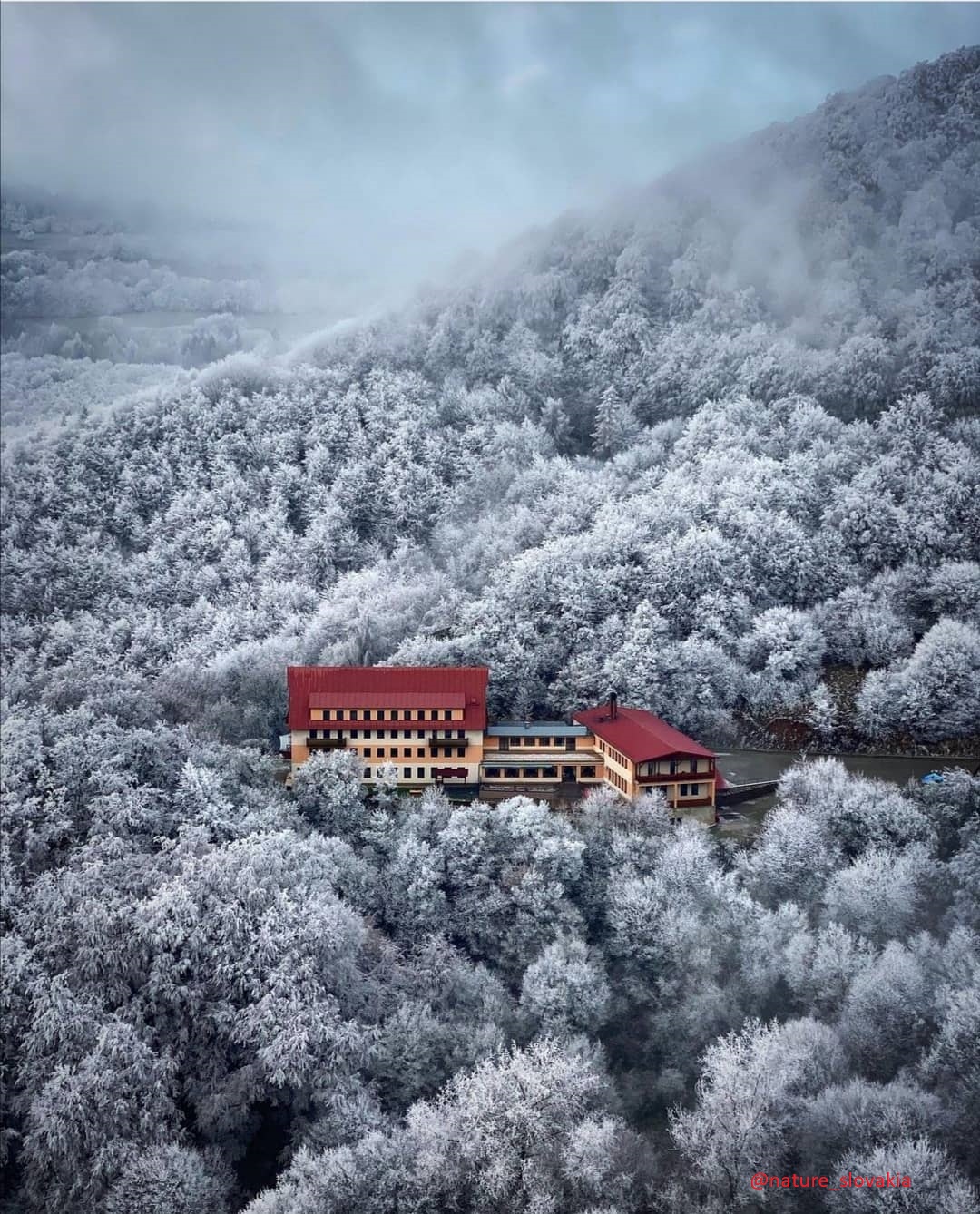 Hotel Vrsatec — Medzinárodná v meste Vršatské Podhradie, foto 3