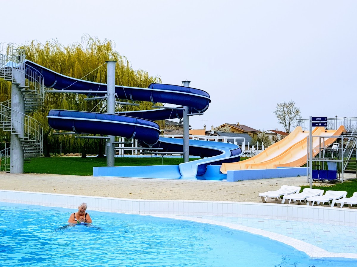 Hotel Zátoka — International in Senec, photo 3