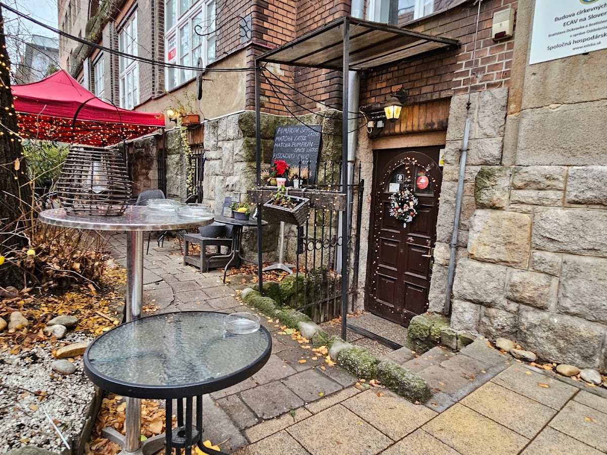 Kafe Scherz — Kaviareň v meste Bratislava, foto 5