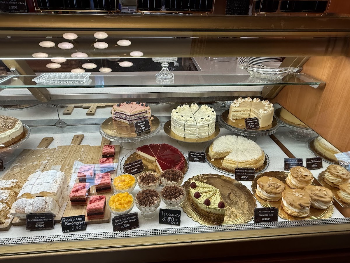 Kaffee Mayer — Kaviareň v meste Bratislava, foto 3