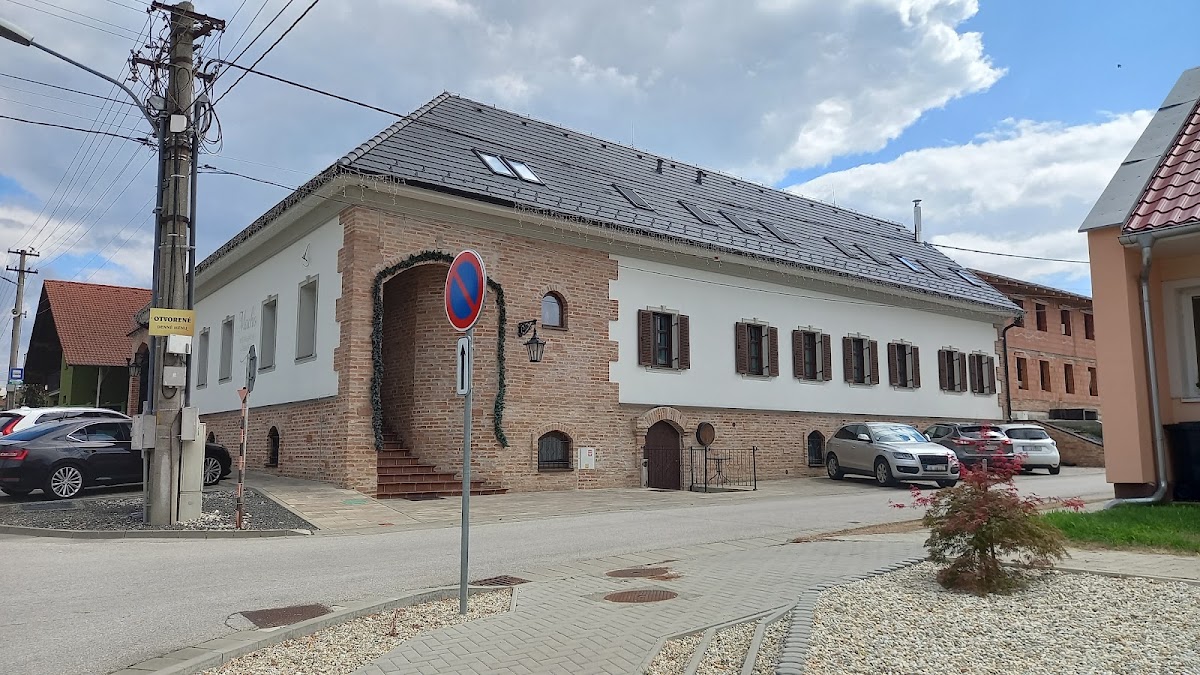 MACHO Reštaurácia a penzión — International in Malženice, photo 5