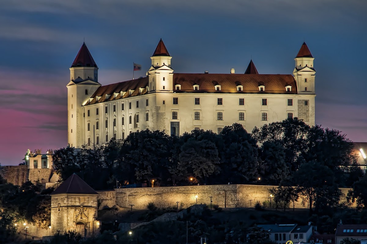 Marina Botel & Restaurant — Medzinárodná v meste Bratislava