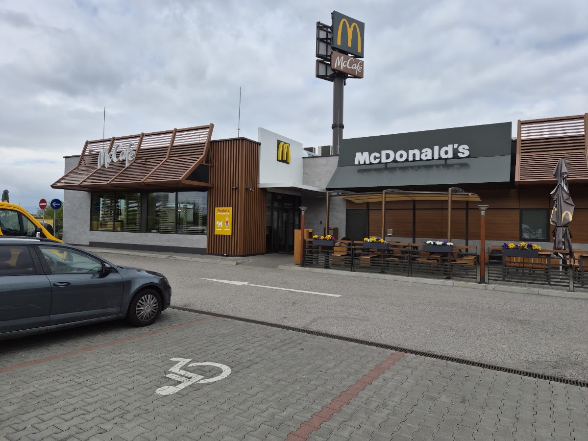 McDonald's — Fast Food v meste Bratislava, foto 3