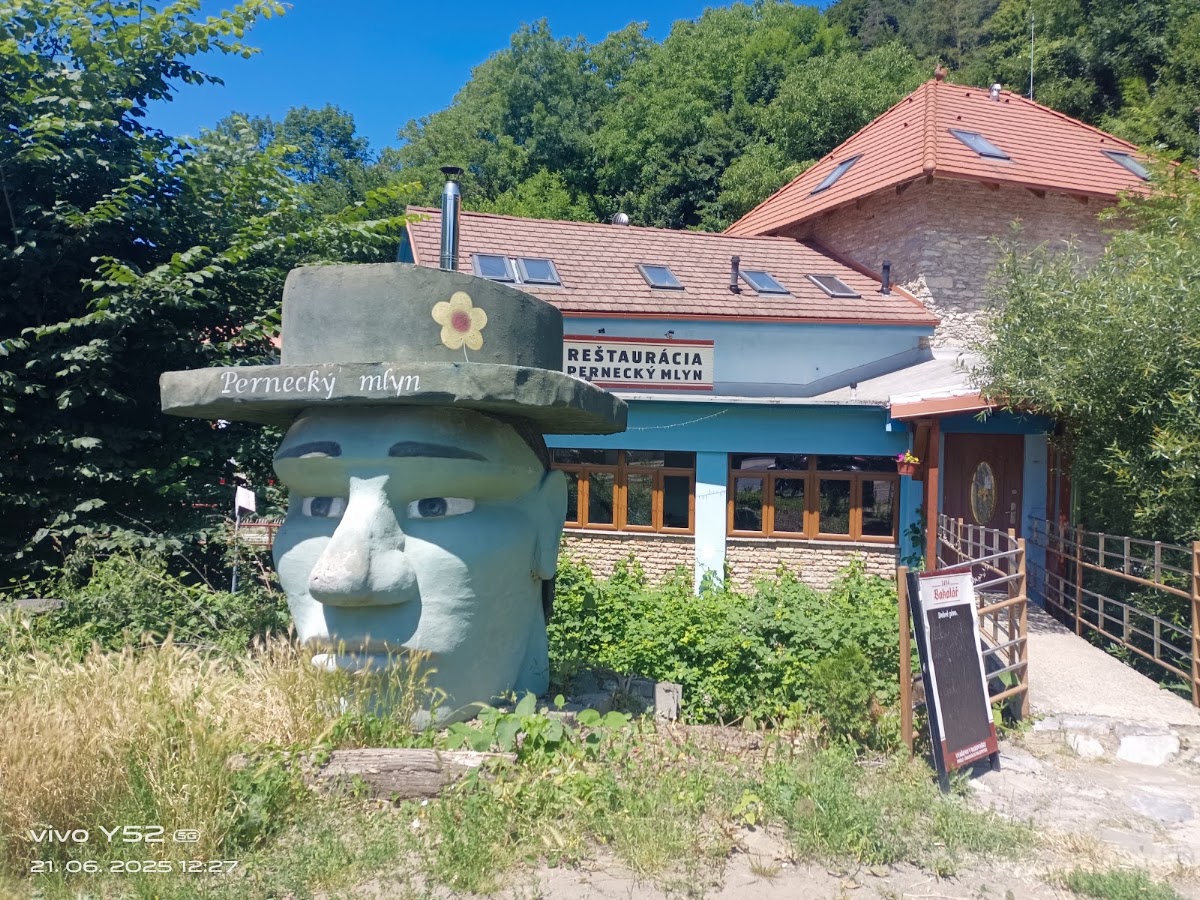 Pernecký mlyn — Medzinárodná v meste Pernek, foto 3