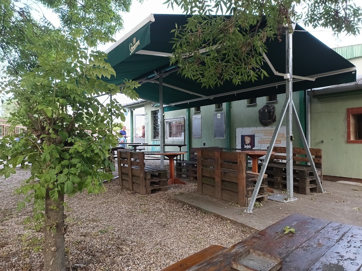 Piváreň pri Mostíku — Bar & Pub v meste Nové Zámky, foto 3