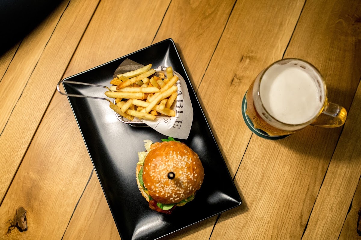 Pivárnička Nad Rínkom — Bar & Pub v meste Hlohovec, foto 2