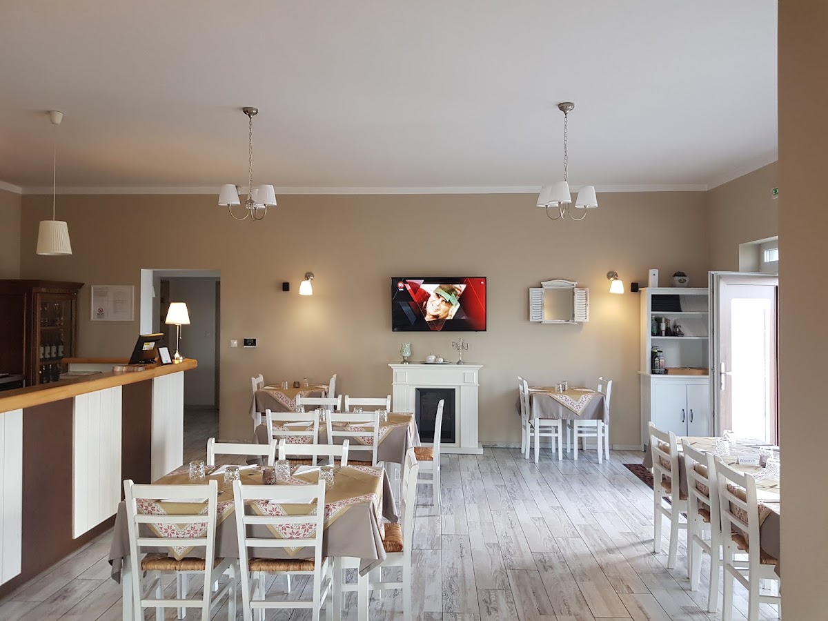 Pizzeria L' Infinito — Italian in Komjatice