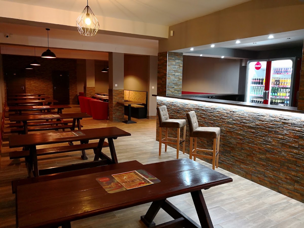 Pizzéria Palermo - Magic Bar — Talianska v meste Holčíkovce