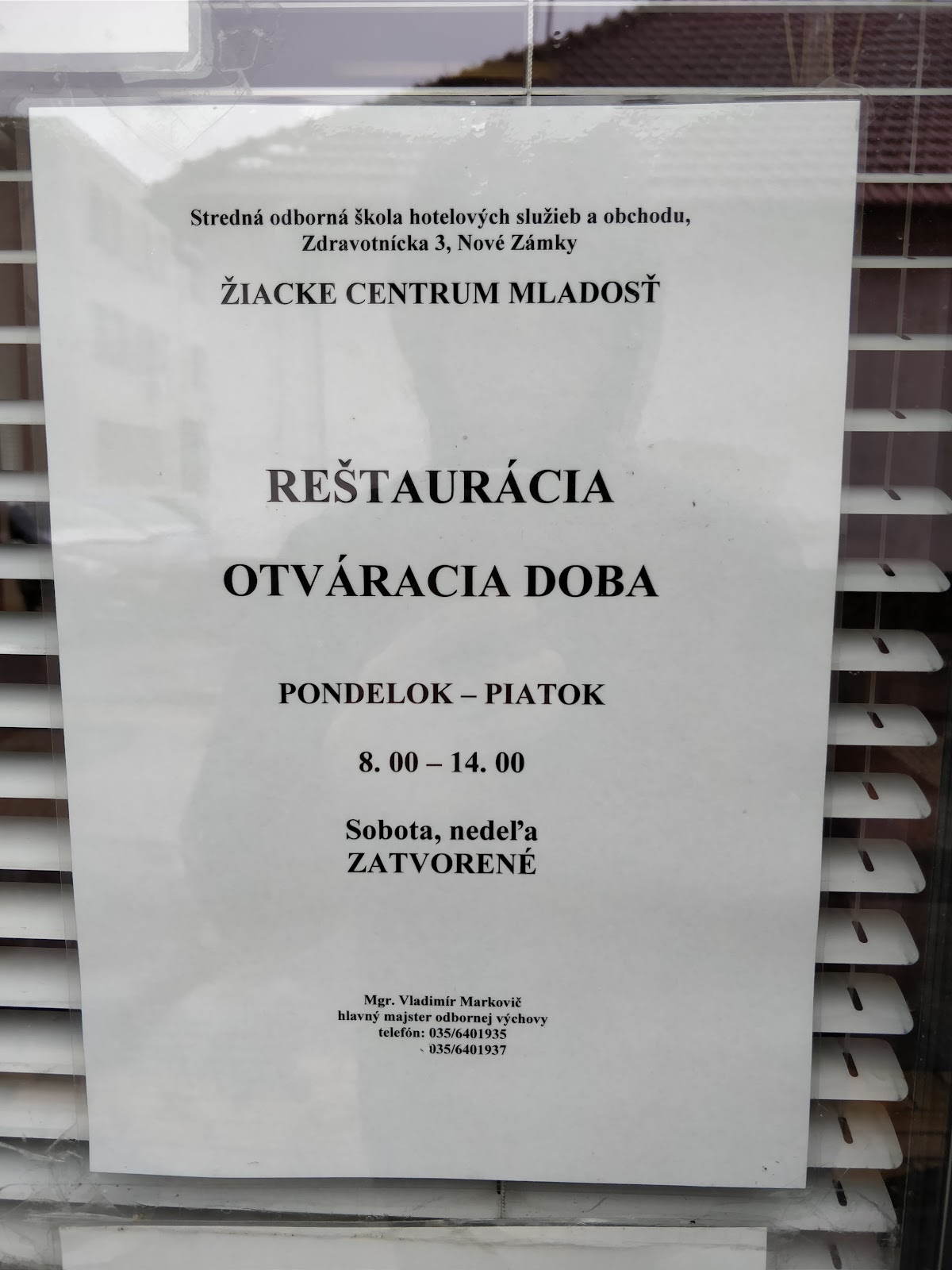Reštaurácia – Žiacke centrum Mladosť — Medzinárodná v meste Nové Zámky, foto 2