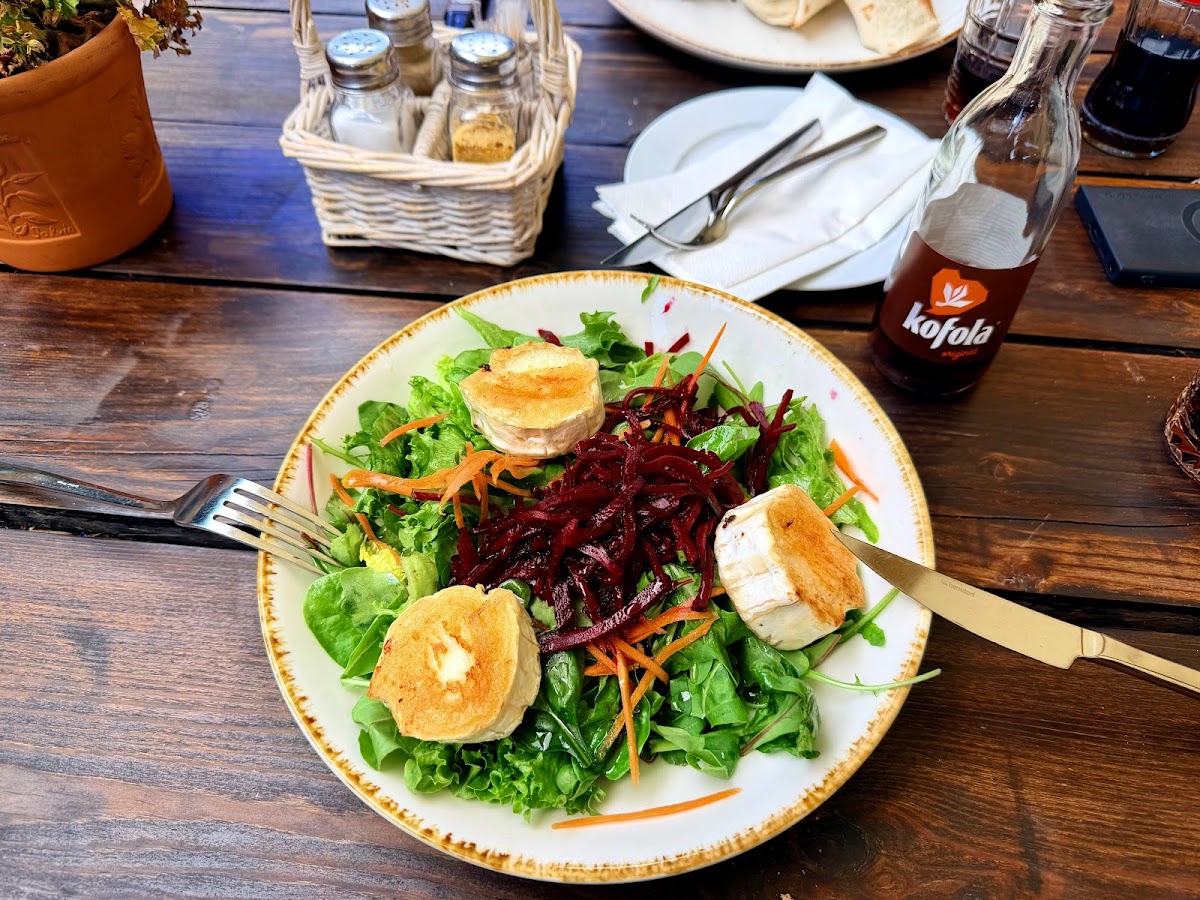 Schoppa restaurant — Medzinárodná v meste Bratislava, foto 4