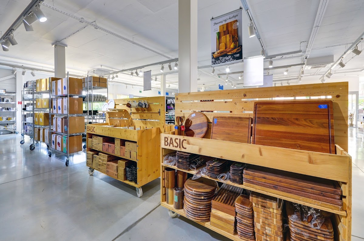 Sola Switzerland EU — Kaviareň v meste Ivanka pri Nitre, foto 4
