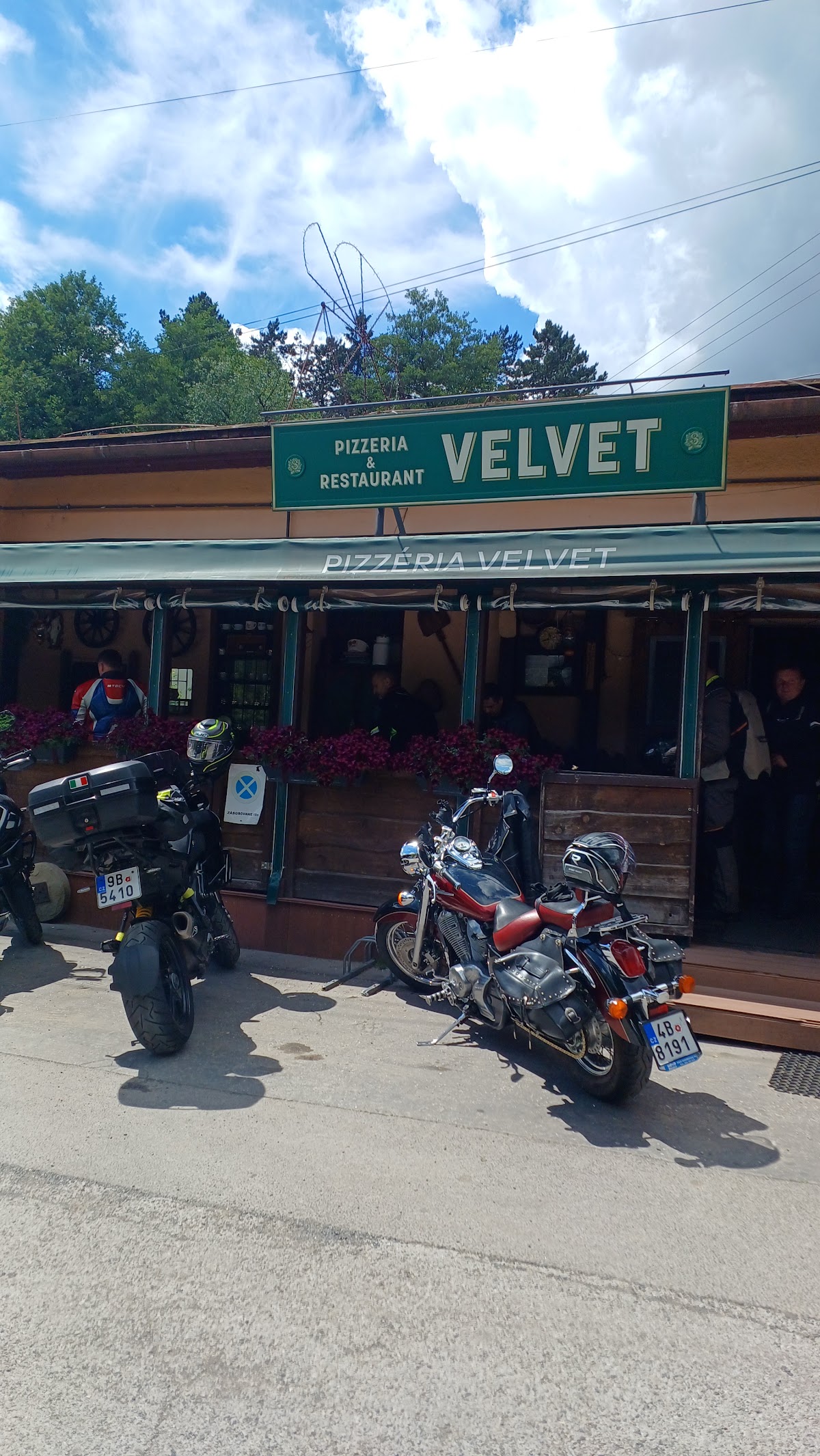 Velvet — Medzinárodná v meste Detva, foto 4