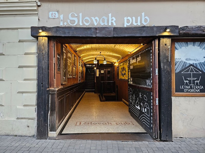 1. Slovak Pub — Bar & Pub v meste Bratislava