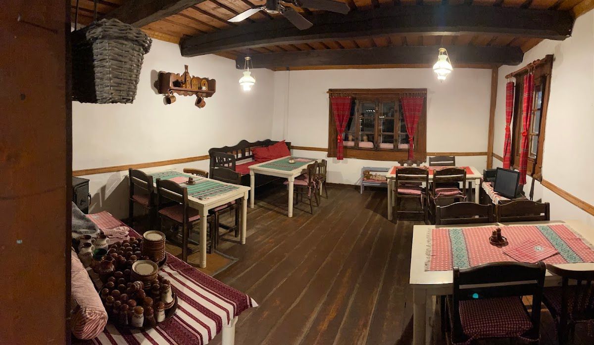 Biofarma Príroda Salaš Stupava — Tradičná slovenská in Stupava