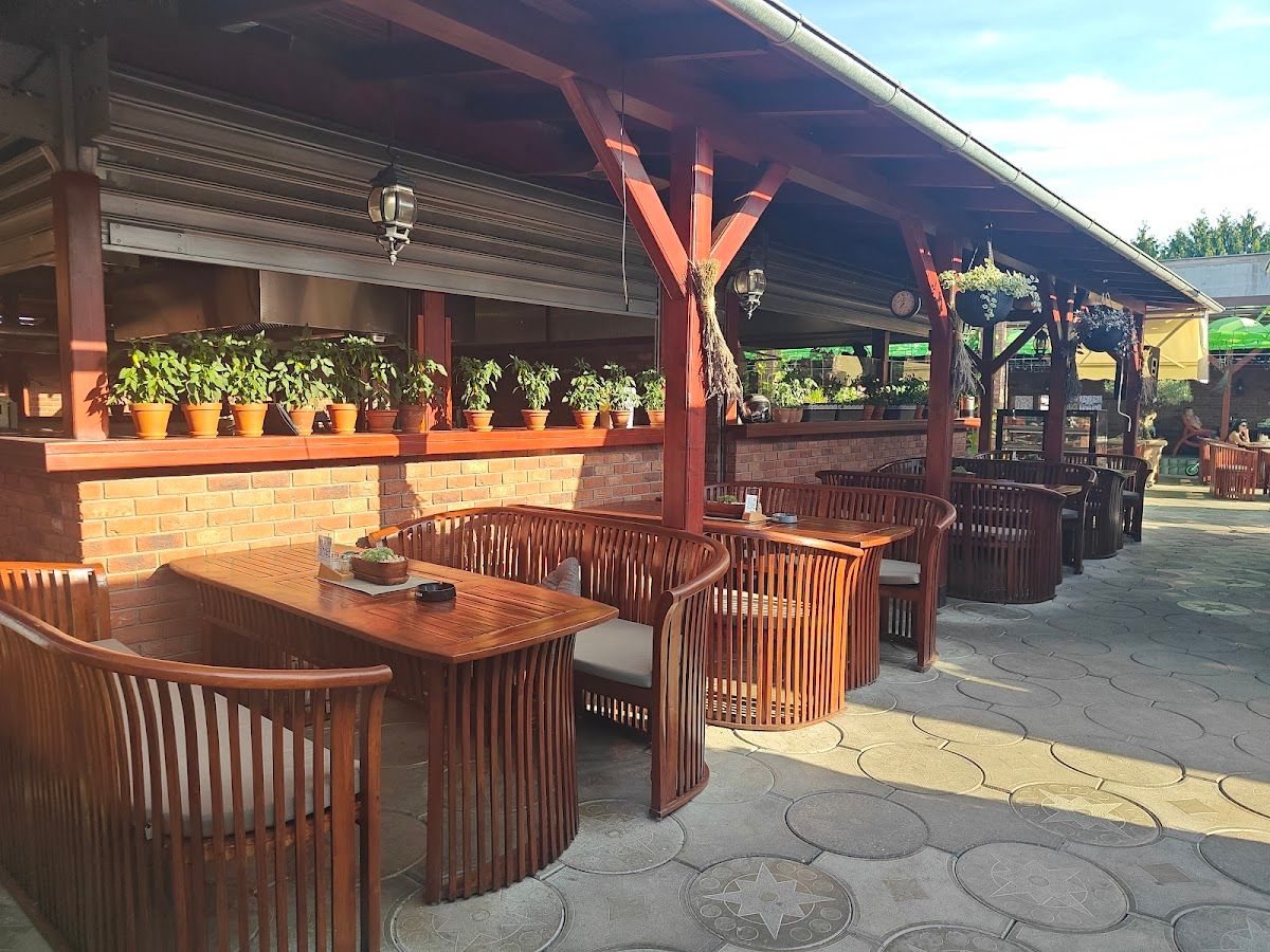 Chilli Pub & Restaurant — Bar & Pub v meste Nové Zámky