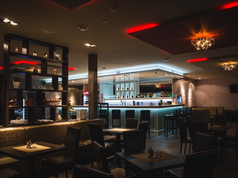 CITY restaurant — Medzinárodná v meste Považská Bystrica