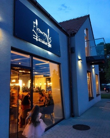 Elements restaurant — Medzinárodná v meste Trnava