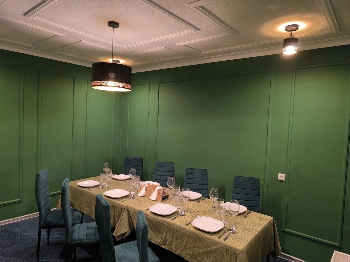 Emilia Restaurant — Medzinárodná v meste Zlaté Moravce
