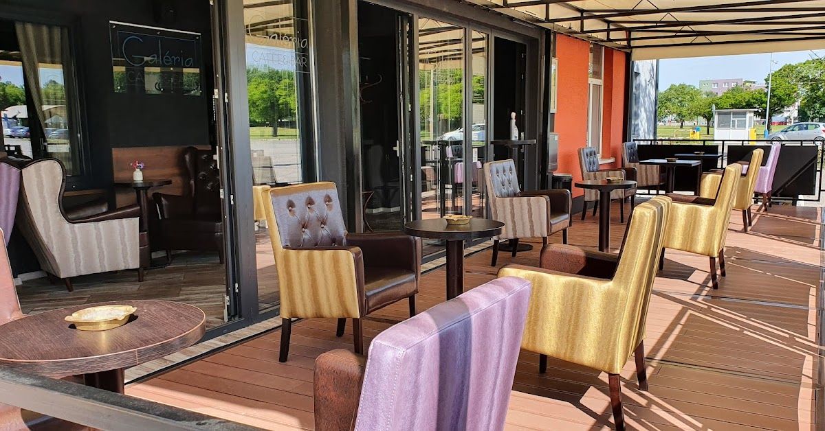Galéria Restaurant Caffe & Bar — Bar & Pub v meste Michalovce