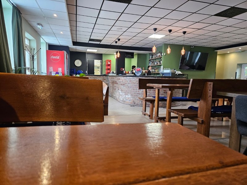 Hajcer burger & bowling — Americká v meste Partizánske