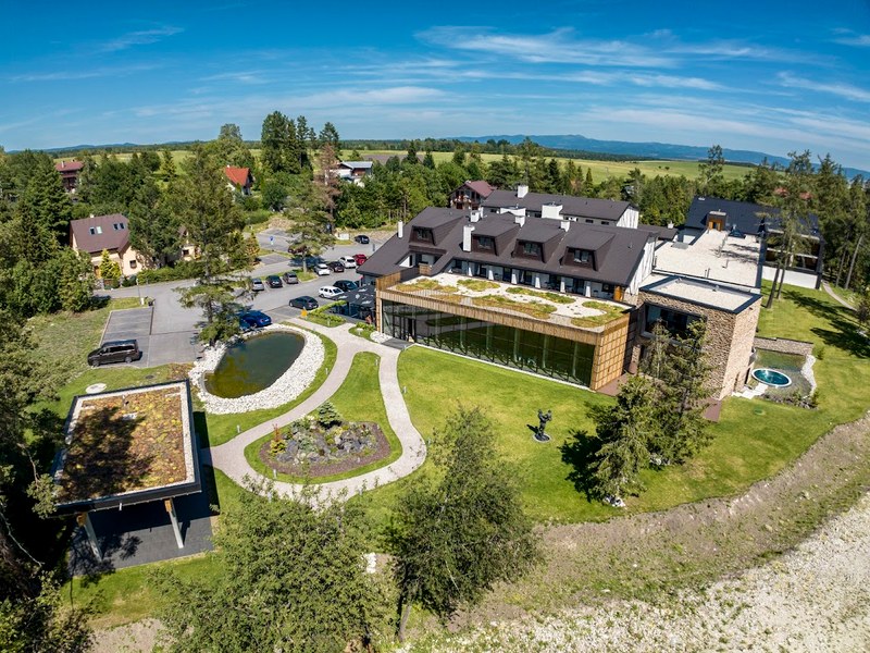 Hills Hotel — Medzinárodná in Stará Lesná