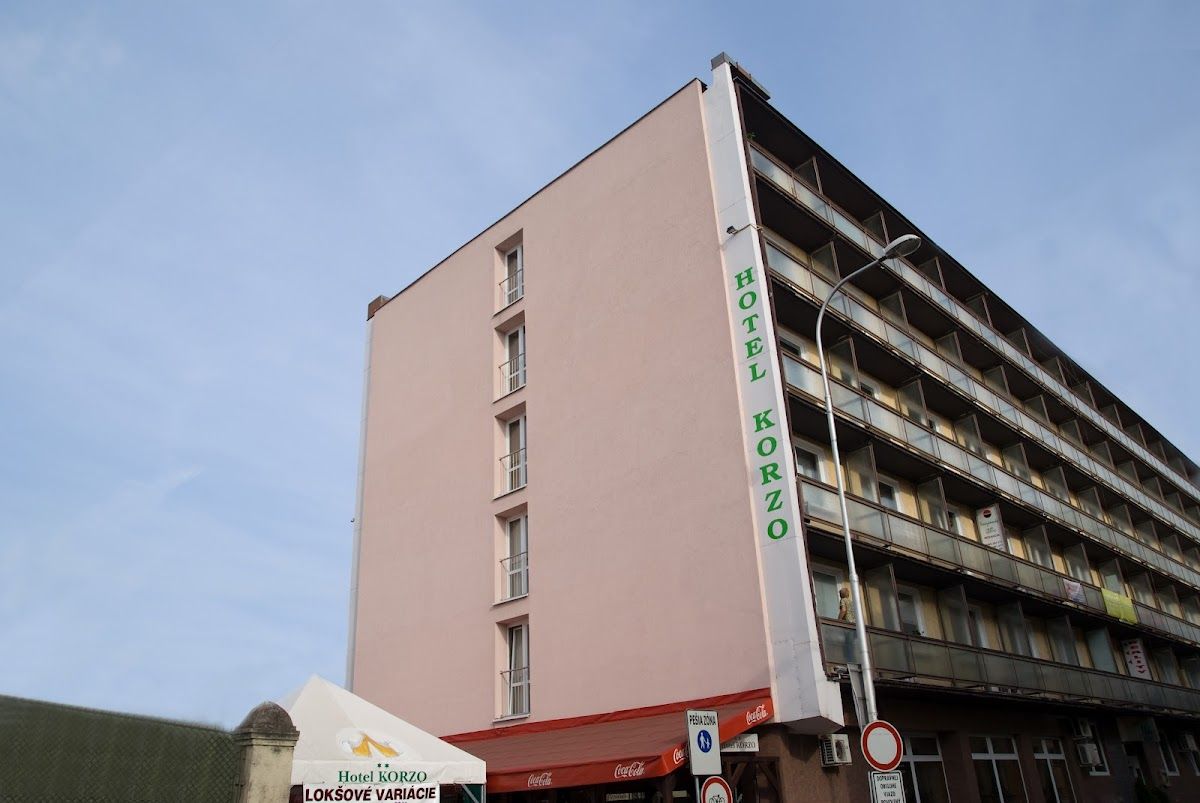 Hotel Korzo — Medzinárodná v meste Nové Zámky