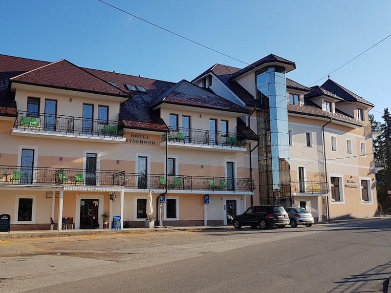 Hotel Vyšehrad ** ( Vyšehrad s.r.o. ) — Medzinárodná v meste Turčianske Teplice
