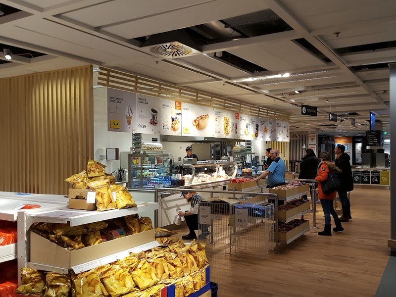 IKEA - reštaurácia — Medzinárodná v meste Pezinok