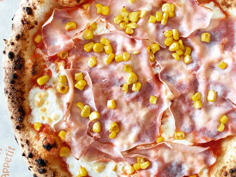Juzzepe Pizza — Talianska v meste Levice