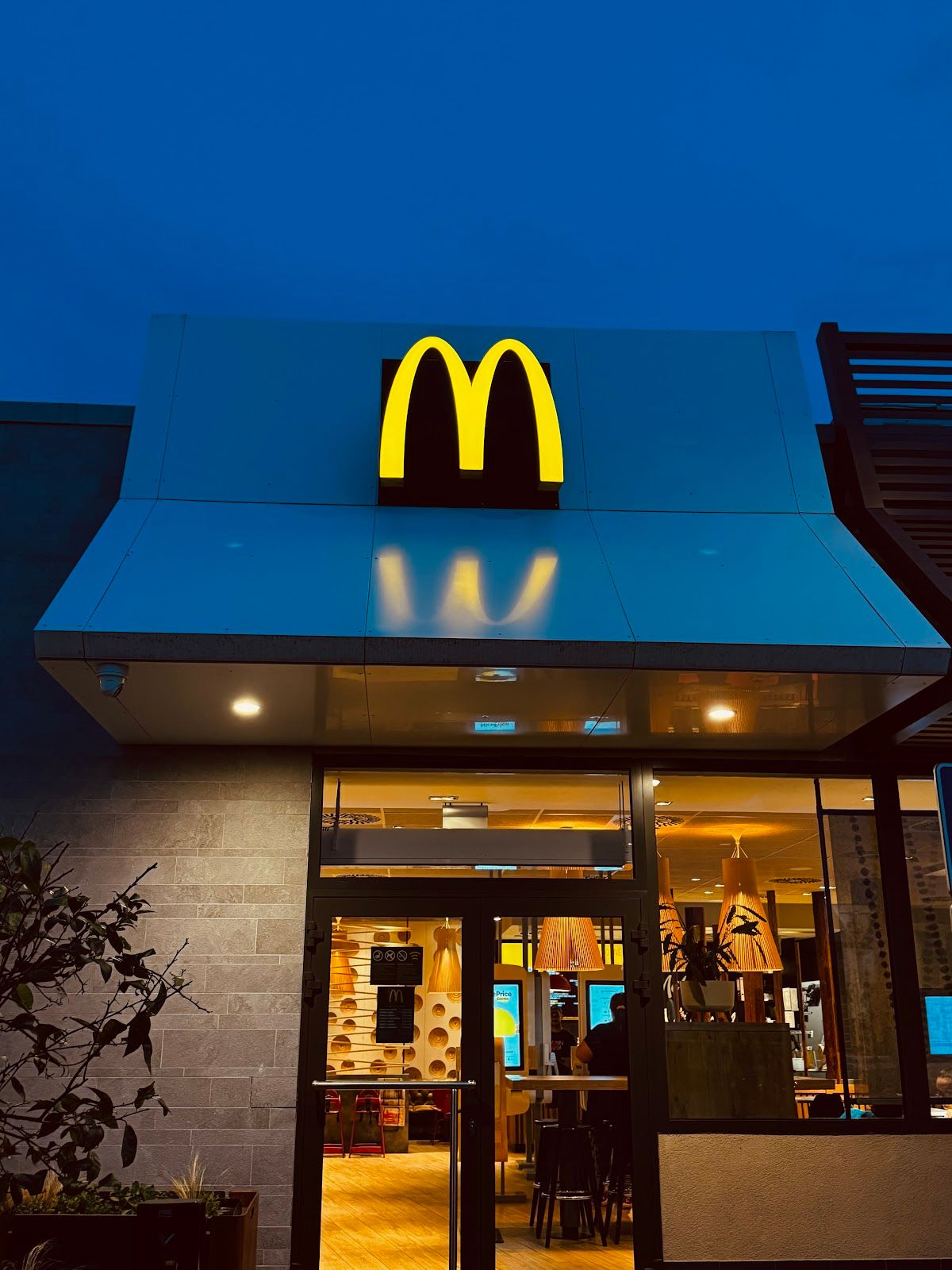 McDonald's Nové Zámky — Fast Food v meste Nové Zámky