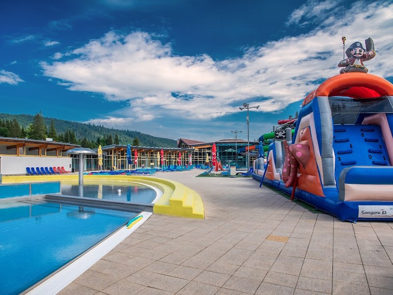 Meander Thermal&Ski Resort — Medzinárodná v meste Tvrdošín