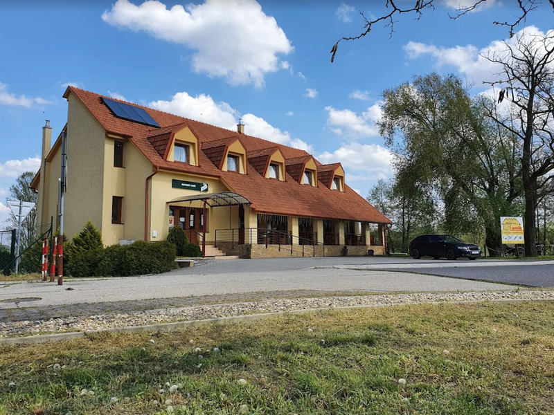 Motorest Lumík — Medzinárodná in Veľký Krtíš