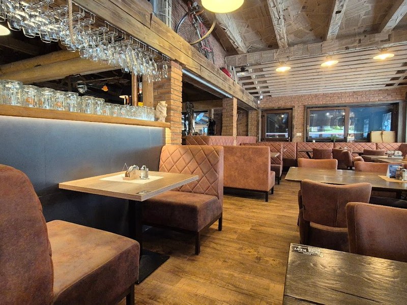 Neapol PIZZA & PUB — Talianska v meste Martin