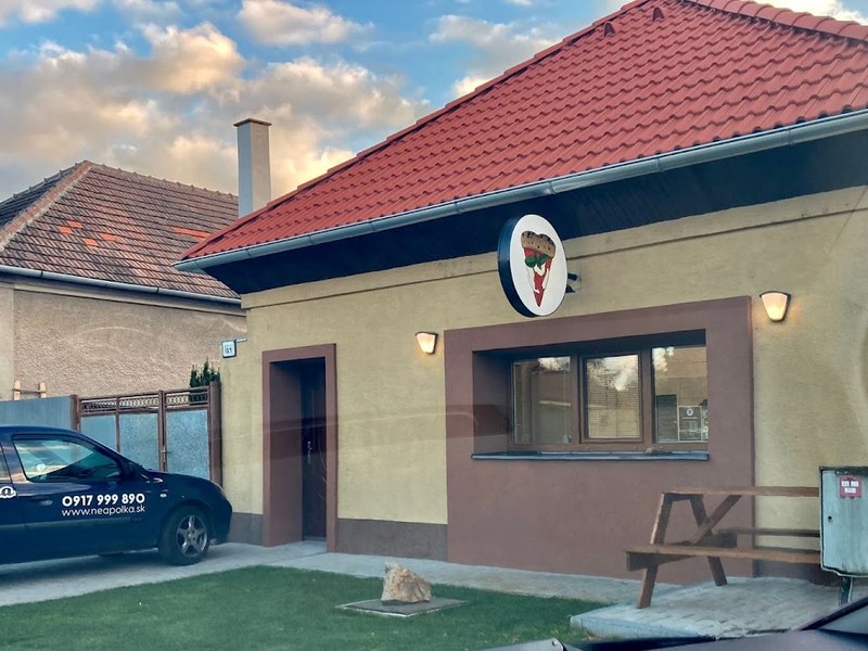 Neapolka — Talianska v meste Partizánske