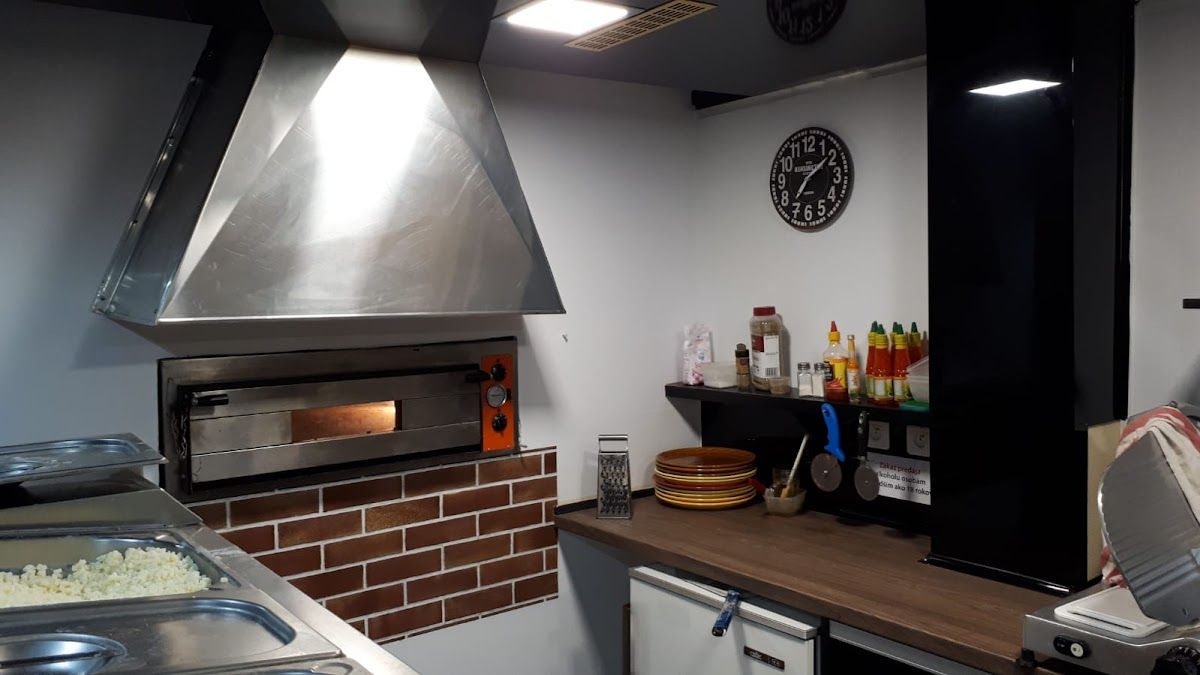 OK PIZZA — Talianska v meste Nitra