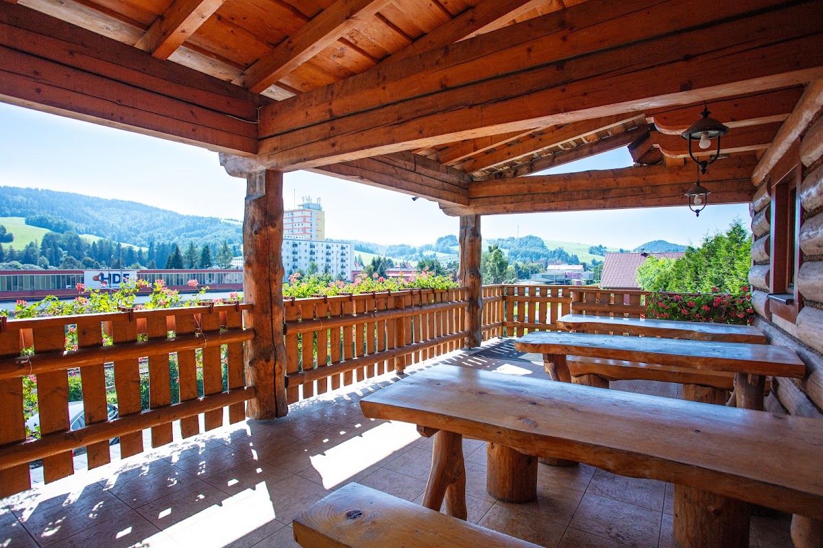 Oravský Zrub, reštaurácia, ubytovanie, Nižná — Tradičná slovenská v meste Námestovo