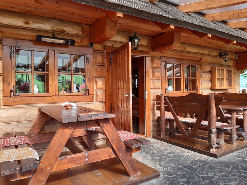Pension - Restaurant Koliba Likava — Tradičná slovenská v meste Ružomberok