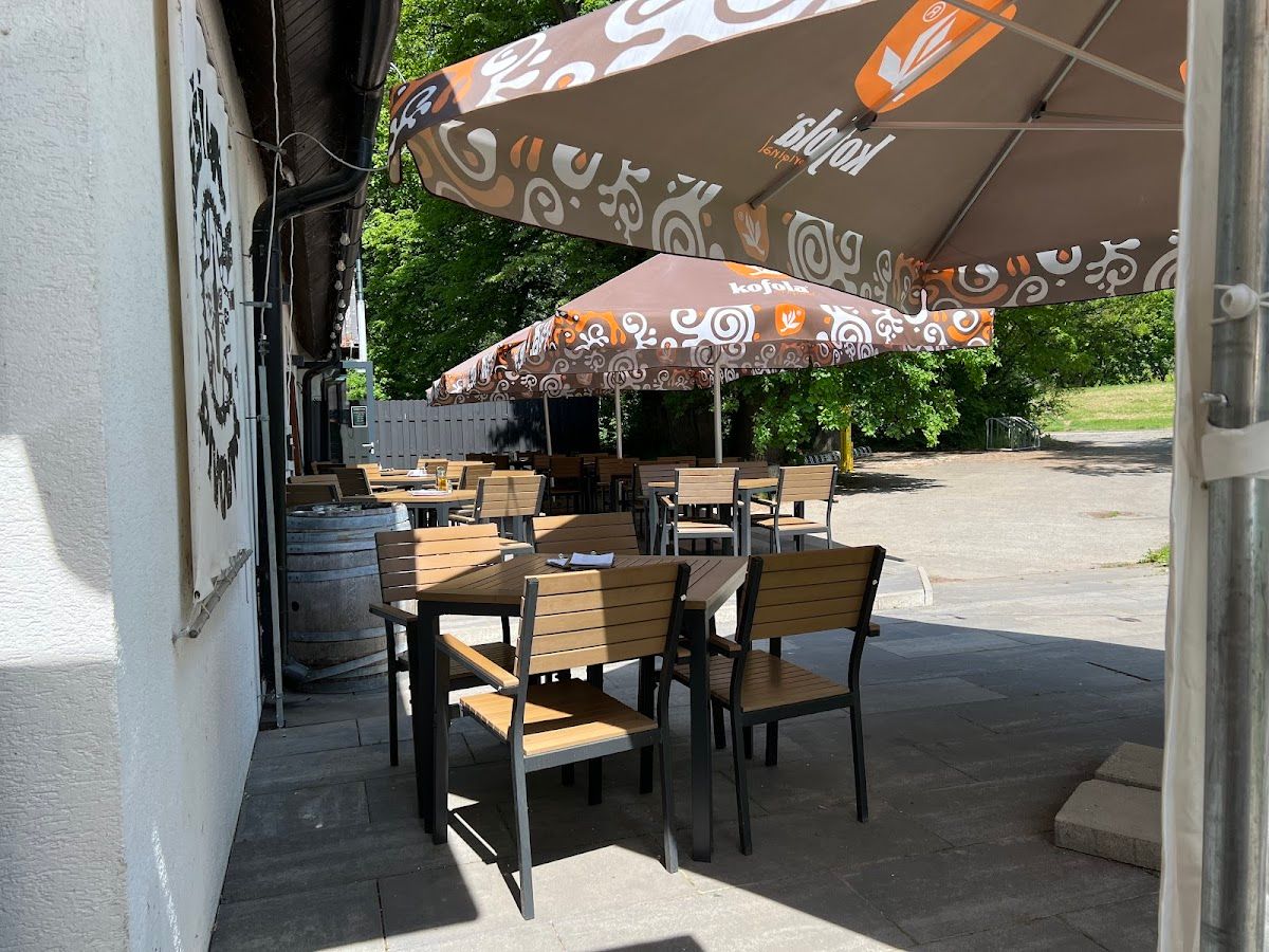 Piešťany Brewery ŽiWELL — Bar & Pub v meste Piešťany