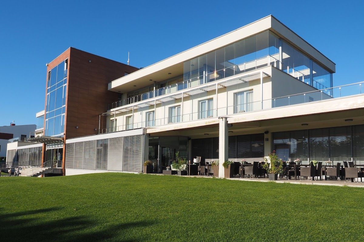 Ponteo Activity Park Rusovce - hotel & reštaurácia — Medzinárodná v meste Bratislava