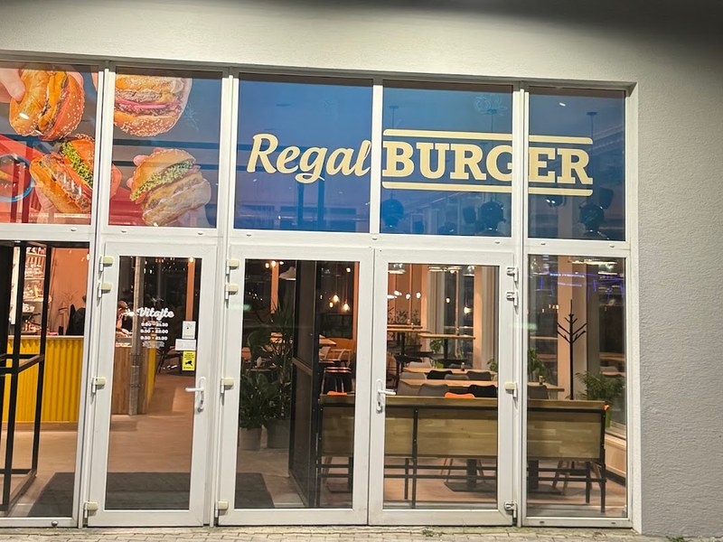Regal Burger Malacky — Americká v meste Malacky