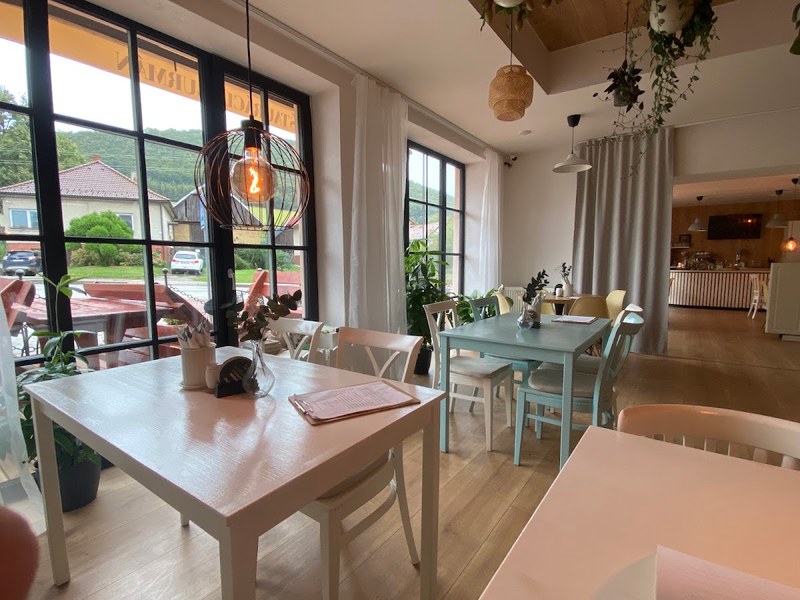 Restaurant Gurman — Medzinárodná v meste Košariská