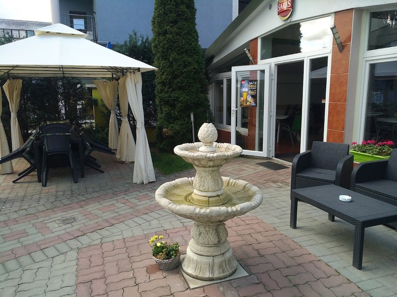 Restaurant Herkules — Medzinárodná v meste Snina